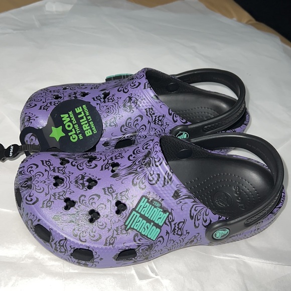 M4/W6 DISNEY CROCS The Haunted Mansion Shoes *UNISEX*SLIP RESISTANT* - Picture 10 of 15